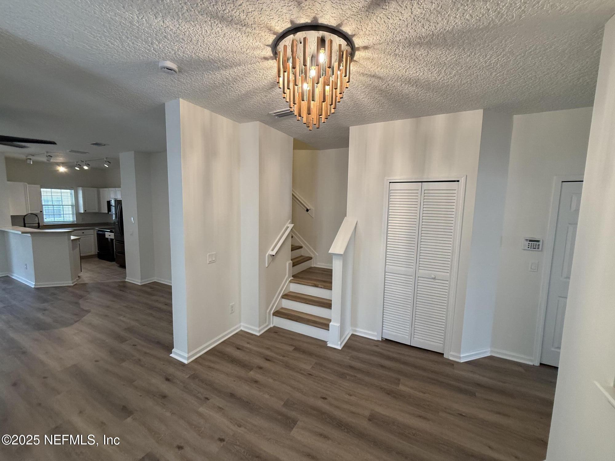 1735 FOREST LAKE Circle W 2