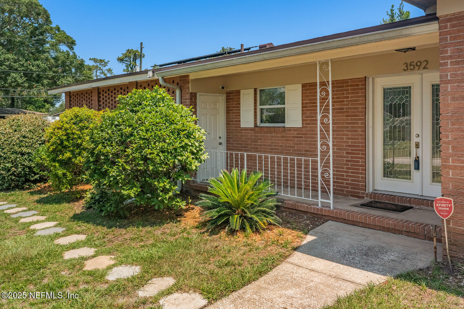 3592 THORNHILL Drive