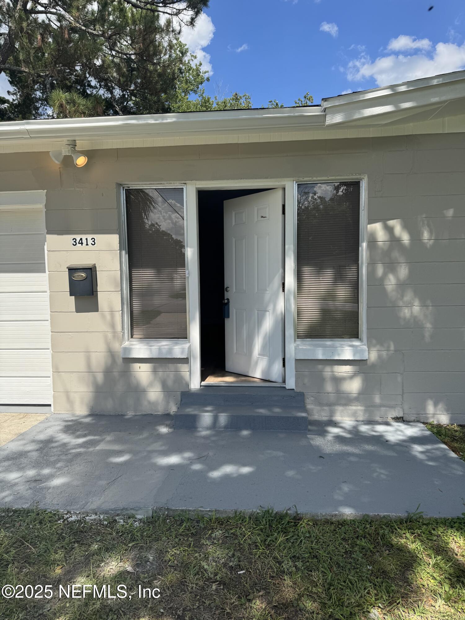 3413 EVE Drive E