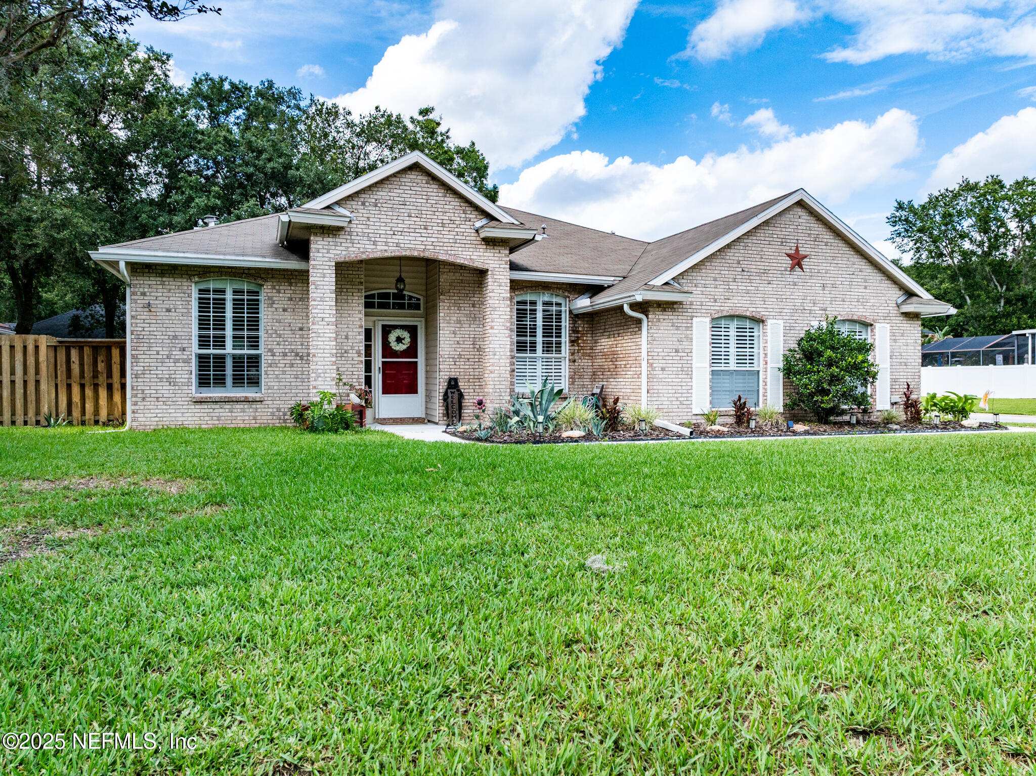 1049 FLORA PARKE Drive