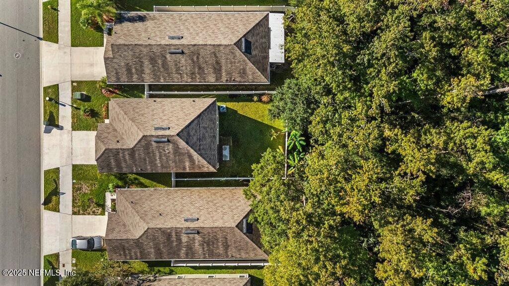 7778 MEADOW WALK Lane