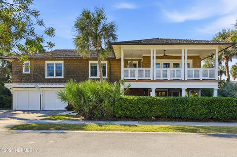 698 BEACH Avenue Atlantic Beach FL 32233