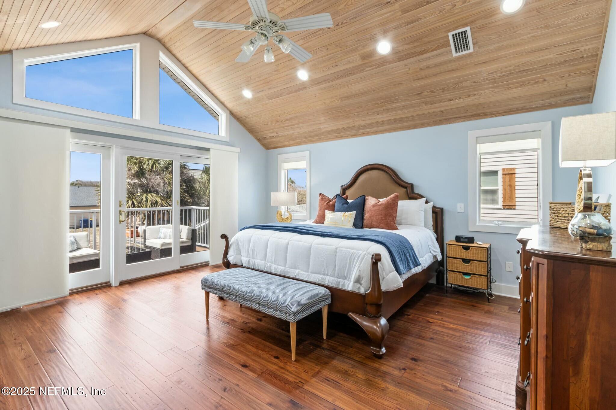 733 TARPON Avenue A&B