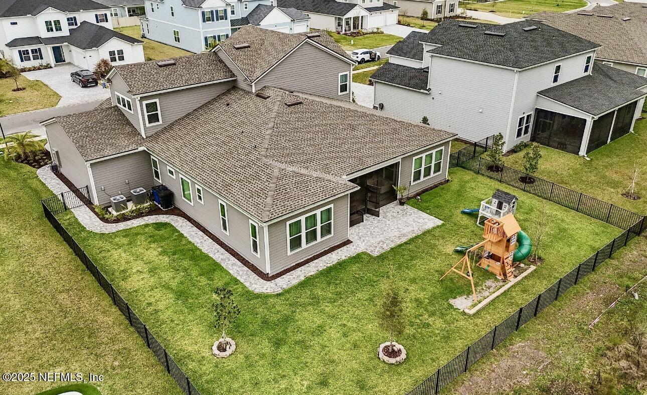 462 HILLENDALE Circle