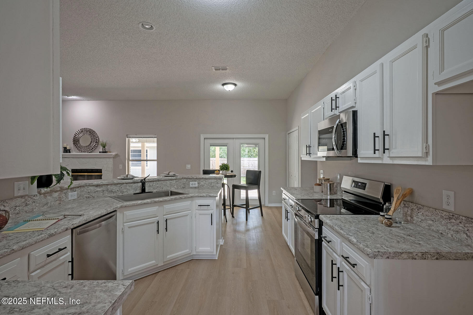 6864 PLUM LAKE Drive E