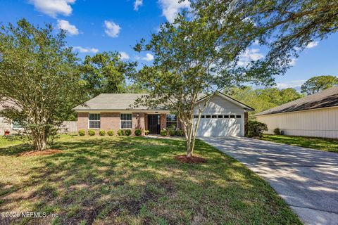 Photo of 3563 LAZY WILLOW Court, Jacksonville, FL 32223 (MLS # 2144181)