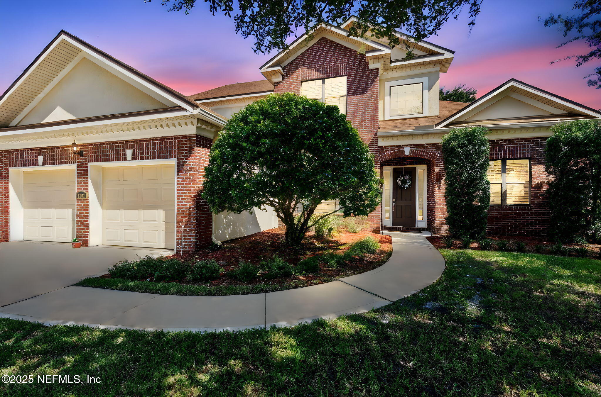 1207 HARBOUR TOWN Drive