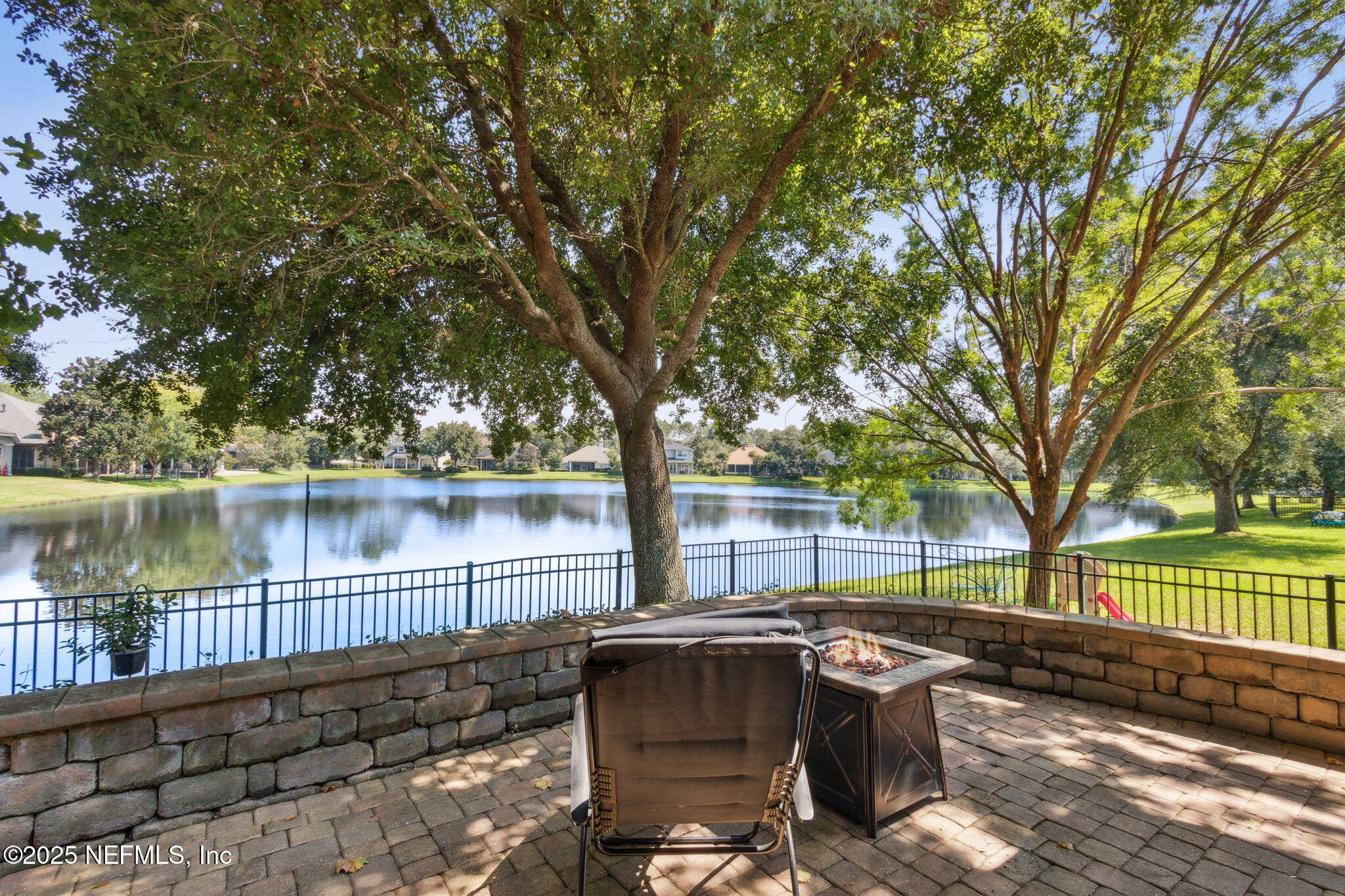 1207 HARBOUR TOWN Drive