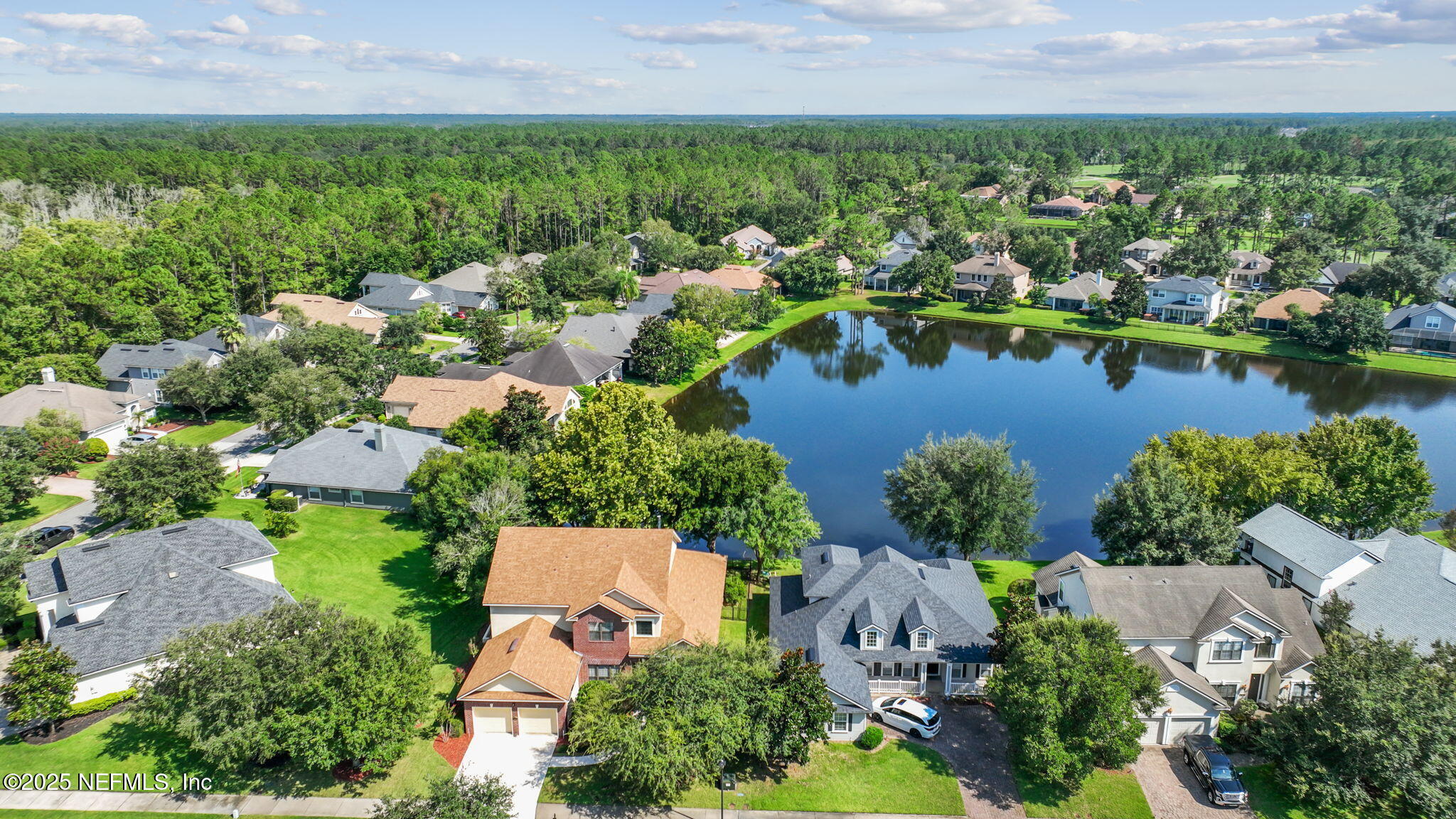 1207 HARBOUR TOWN Drive