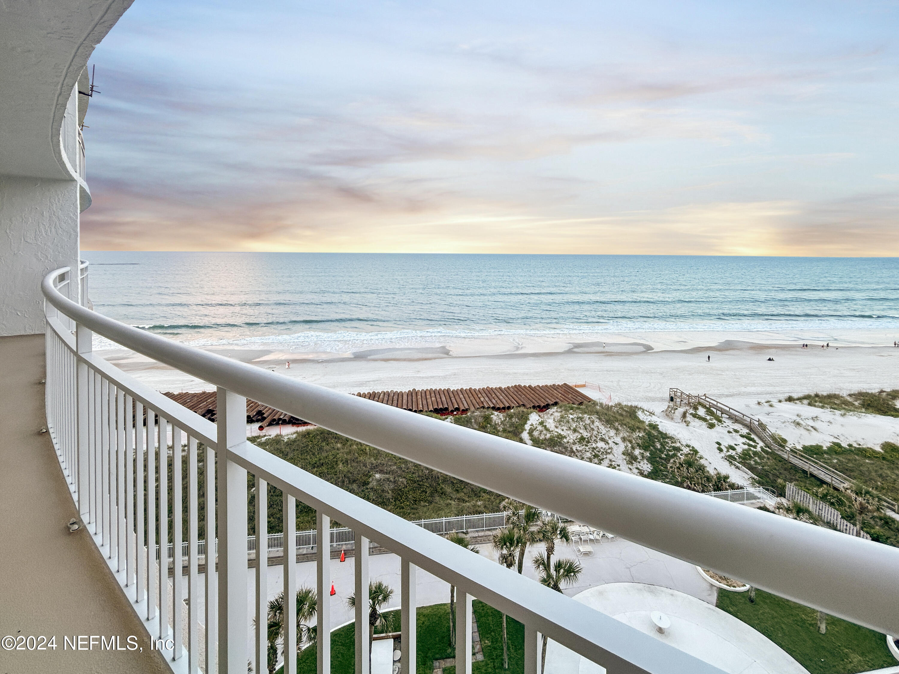 Jacksonville Beach, FL home for sale located at 1601 Ocean Drive S Unit 907, Jacksonville Beach, FL 32250