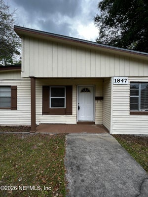1847 LOYOLA DR N, JACKSONVILLE, FL 32218 - Image b38aff2df70423d28b2b84b4dc8d31a0/3660797388