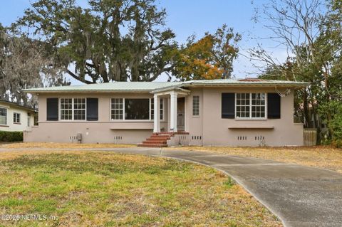 Photo of 4014 BARCELONA Avenue, Jacksonville, FL 32207 (MLS # 2129974)