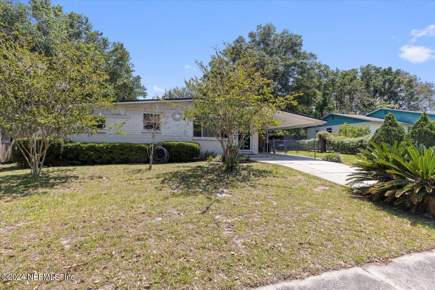 Orange Park, FL home for sale located at 138 Venus Lane, Orange Park, FL 32073