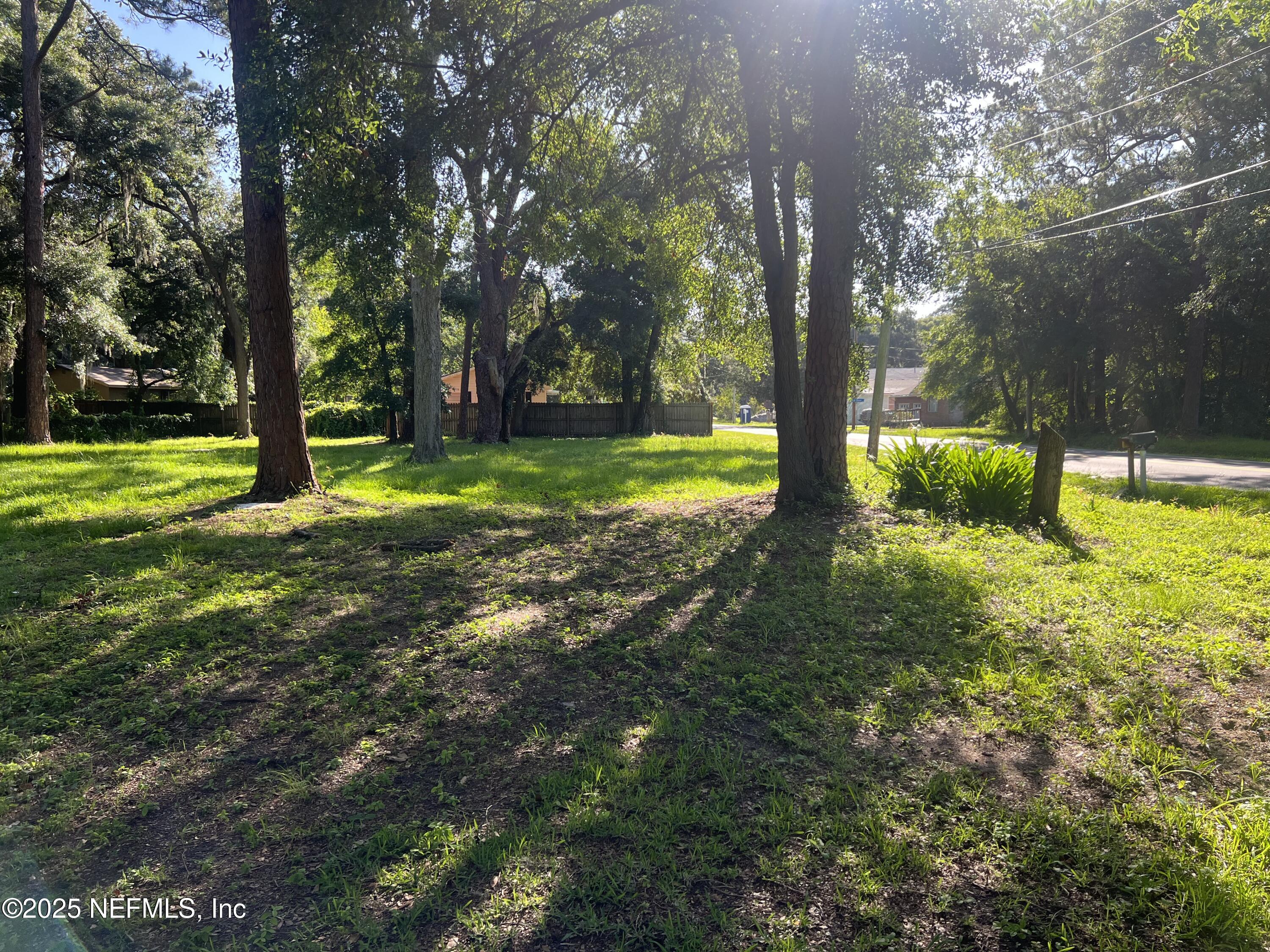 729 BONNIEVIEW Road