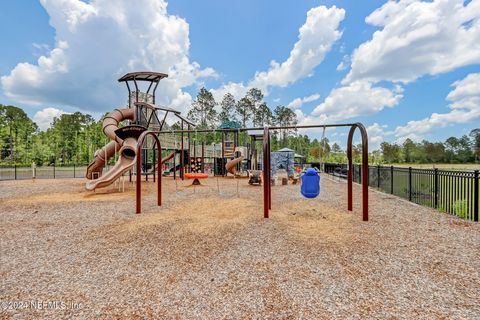 A home in Yulee