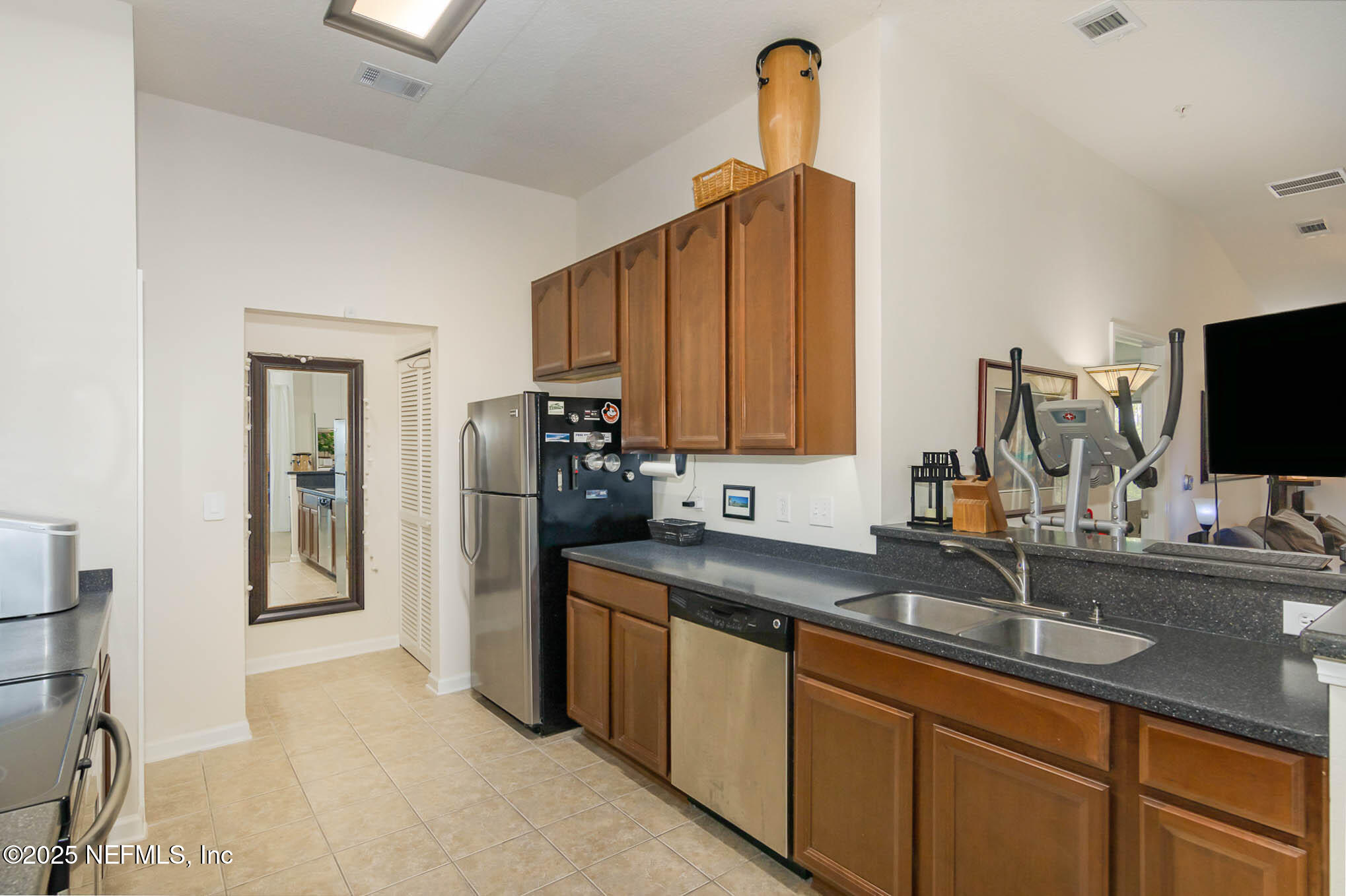 101 BRANNAN Place 110
