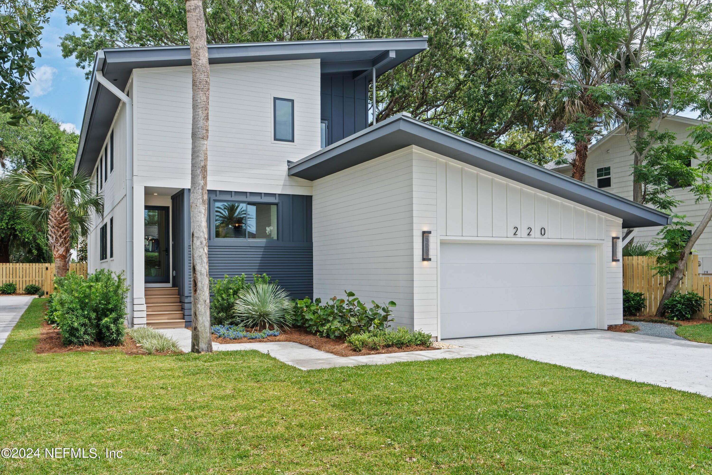 Neptune Beach, FL home for sale located at 220 Lora Street, Neptune Beach, FL 32266