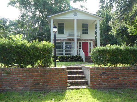Photo of 1687 GLENDALE Road, Jacksonville, FL 32216 (MLS # 2129629)