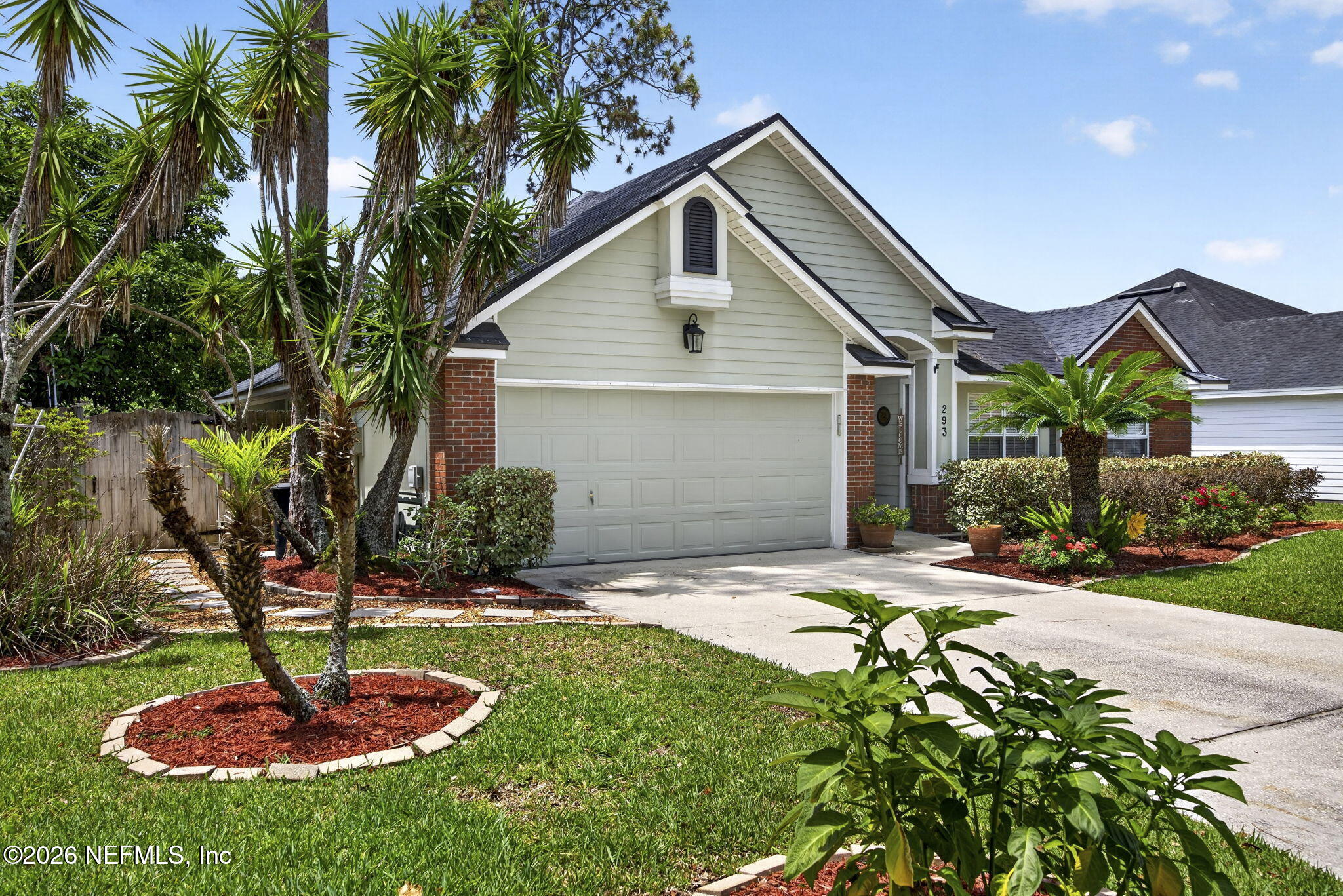 293 MAPLEWOOD Drive