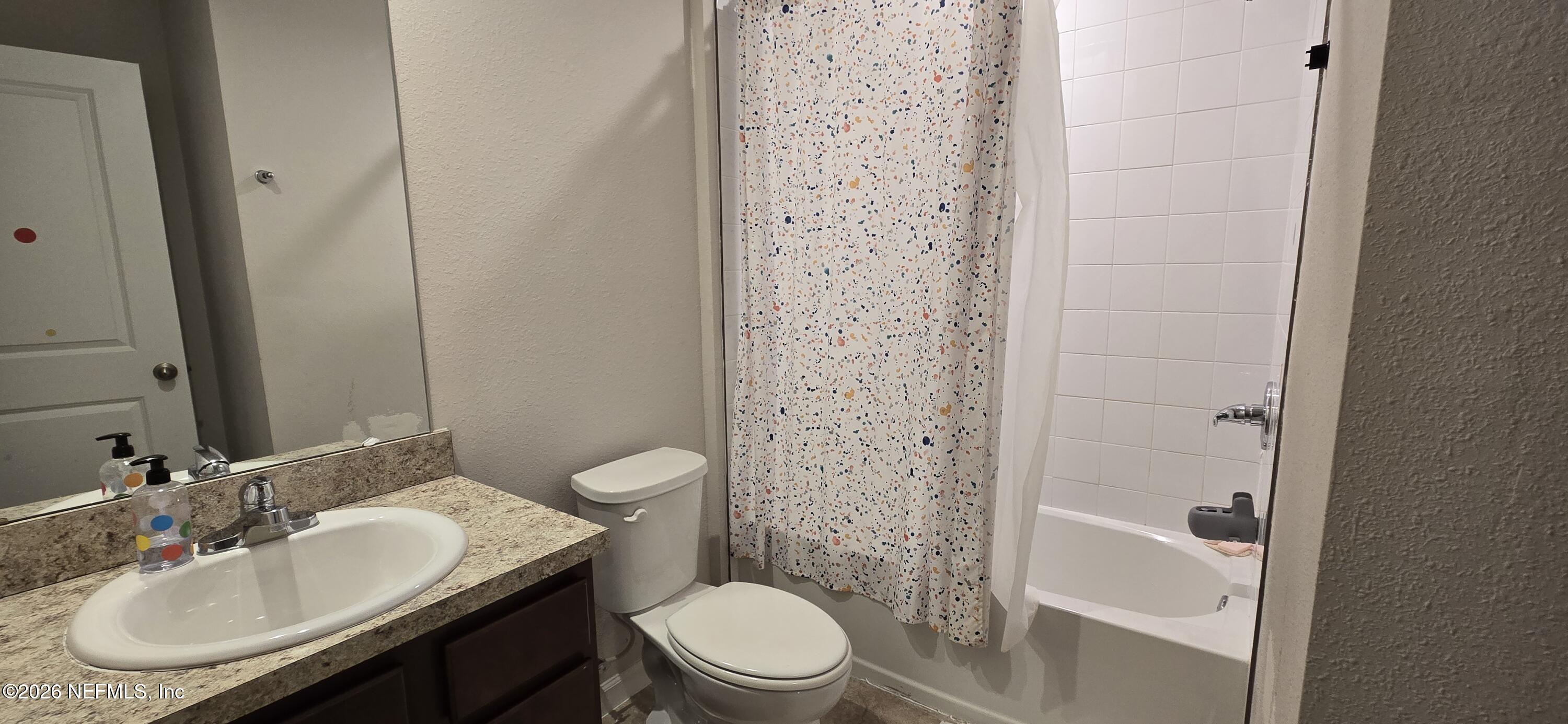 5960 CREEKSIDE CROSSING Drive