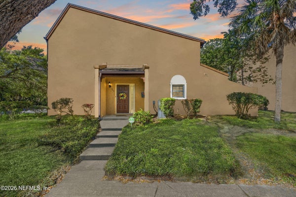 327 GREENCASTLE RD, JACKSONVILLE, FL 32225 - Image b4ea70f32d5a1a580ae2e8d5d6e81df8/988111507
