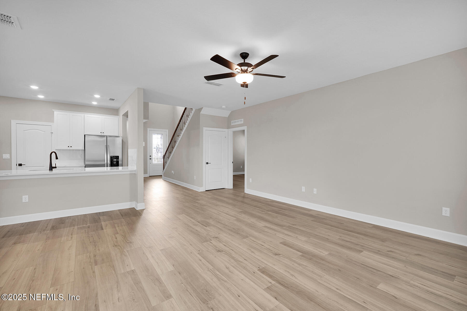 3978 GAREYS FERRY Way