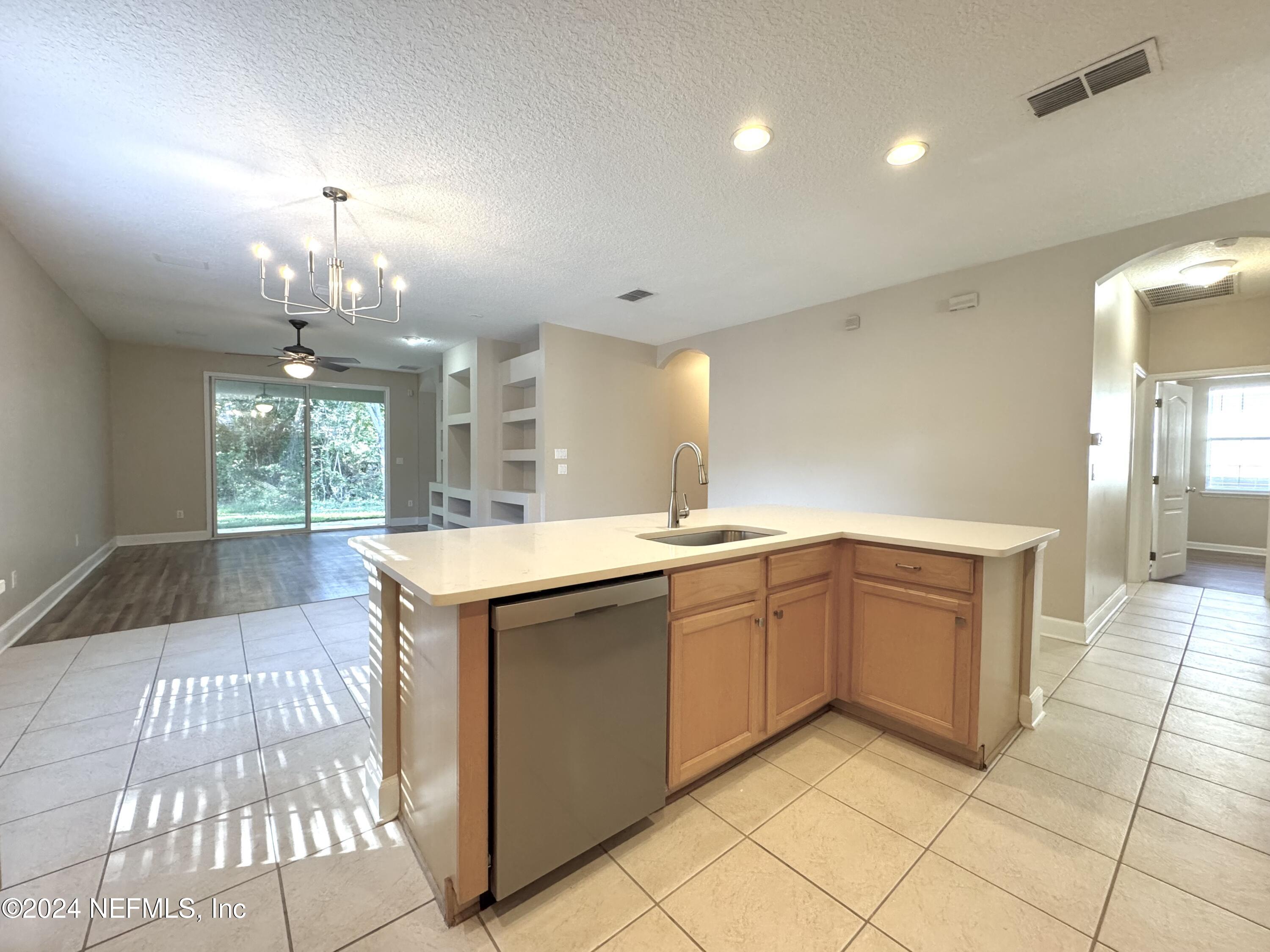 Fleming Island, Florida 32003, United States, 4 Bedrooms Bedrooms, ,3 BathroomsBathrooms,Residential,Pending,30071