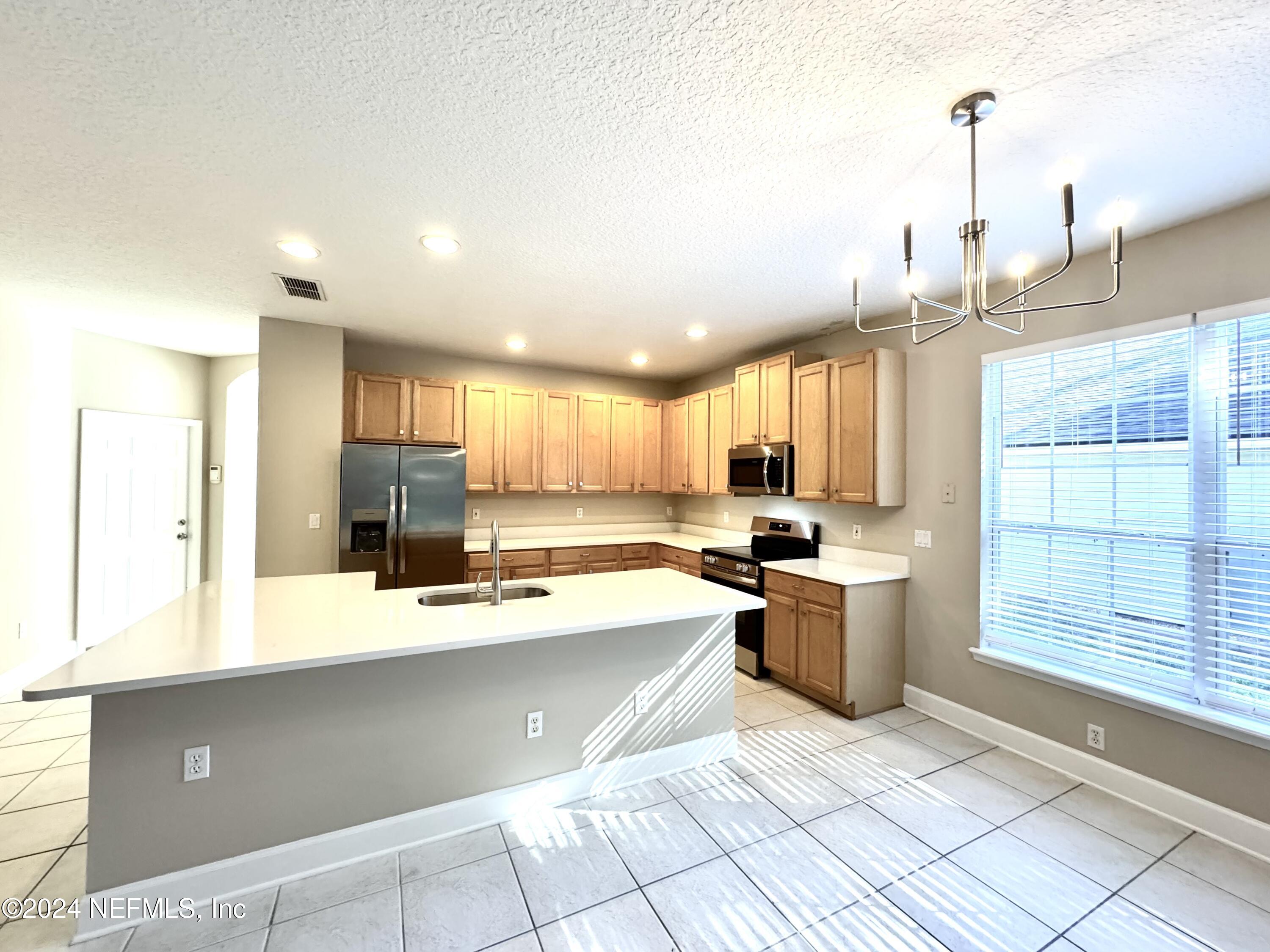 Fleming Island, Florida 32003, United States, 4 Bedrooms Bedrooms, ,3 BathroomsBathrooms,Residential,Pending,30071