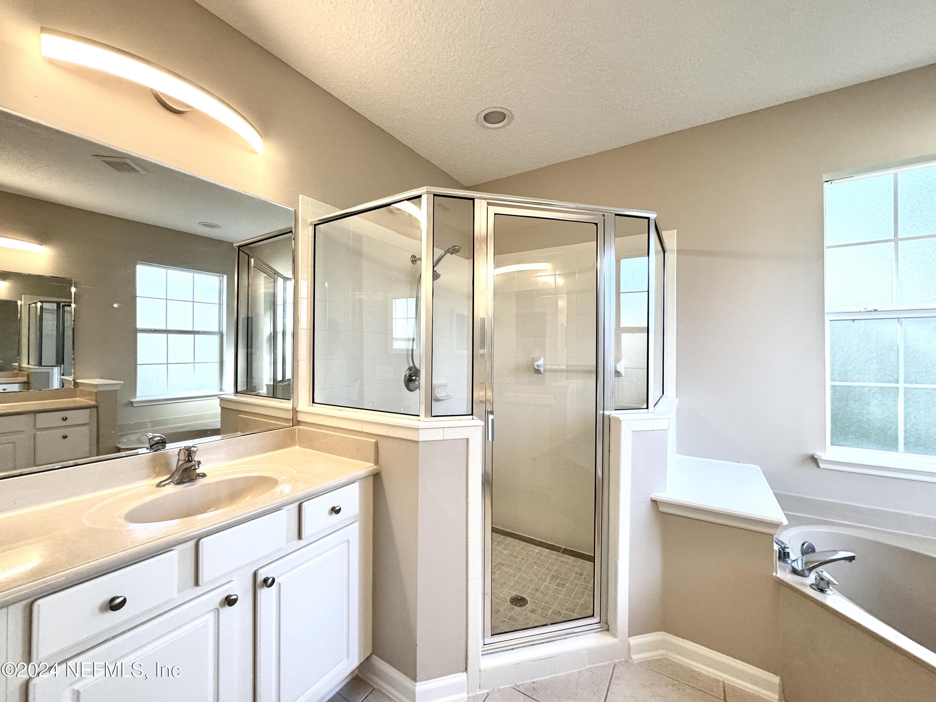 Fleming Island, Florida 32003, United States, 4 Bedrooms Bedrooms, ,3 BathroomsBathrooms,Residential,Pending,30071
