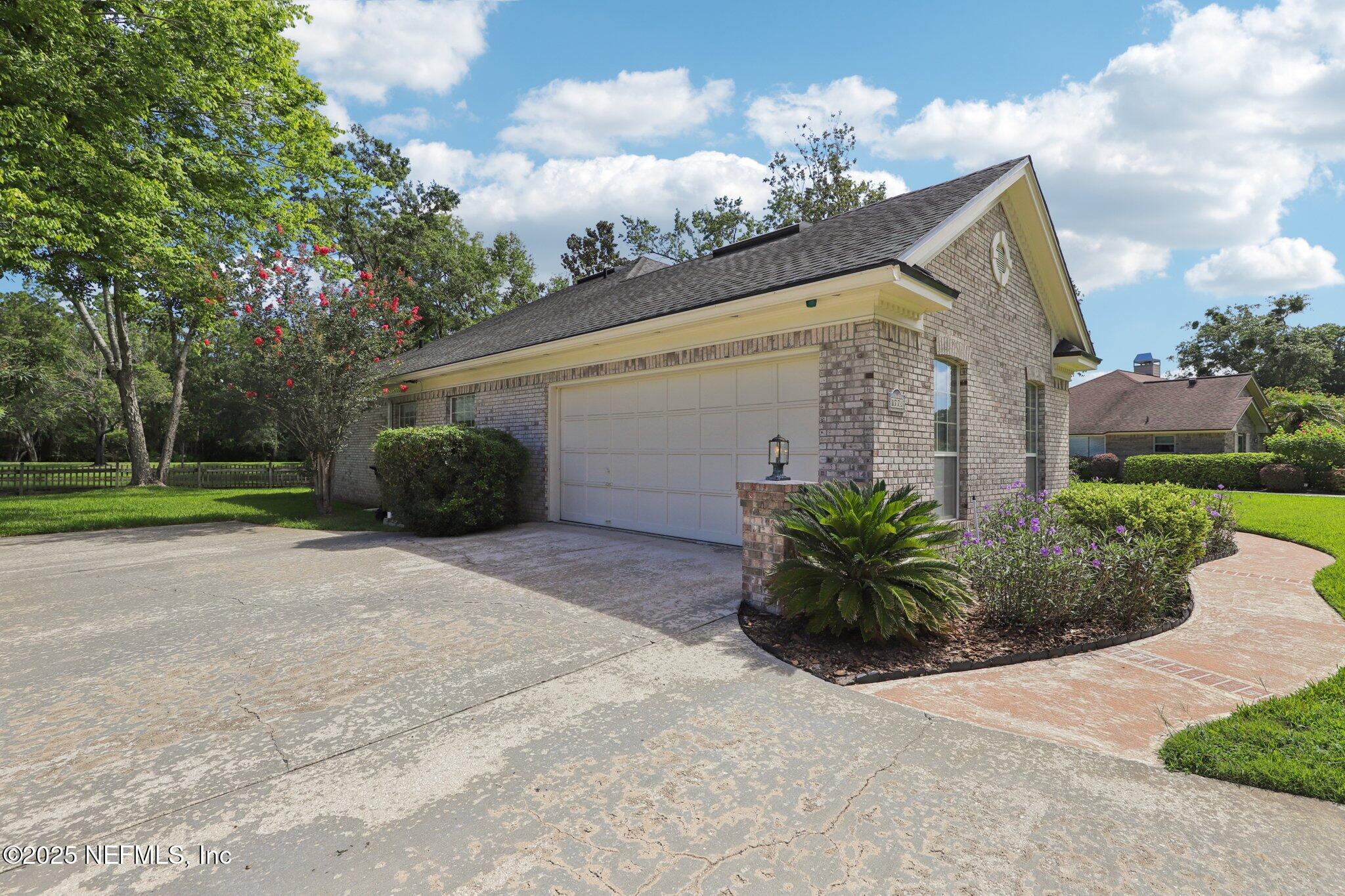 1778 LONG SLOUGH Walk