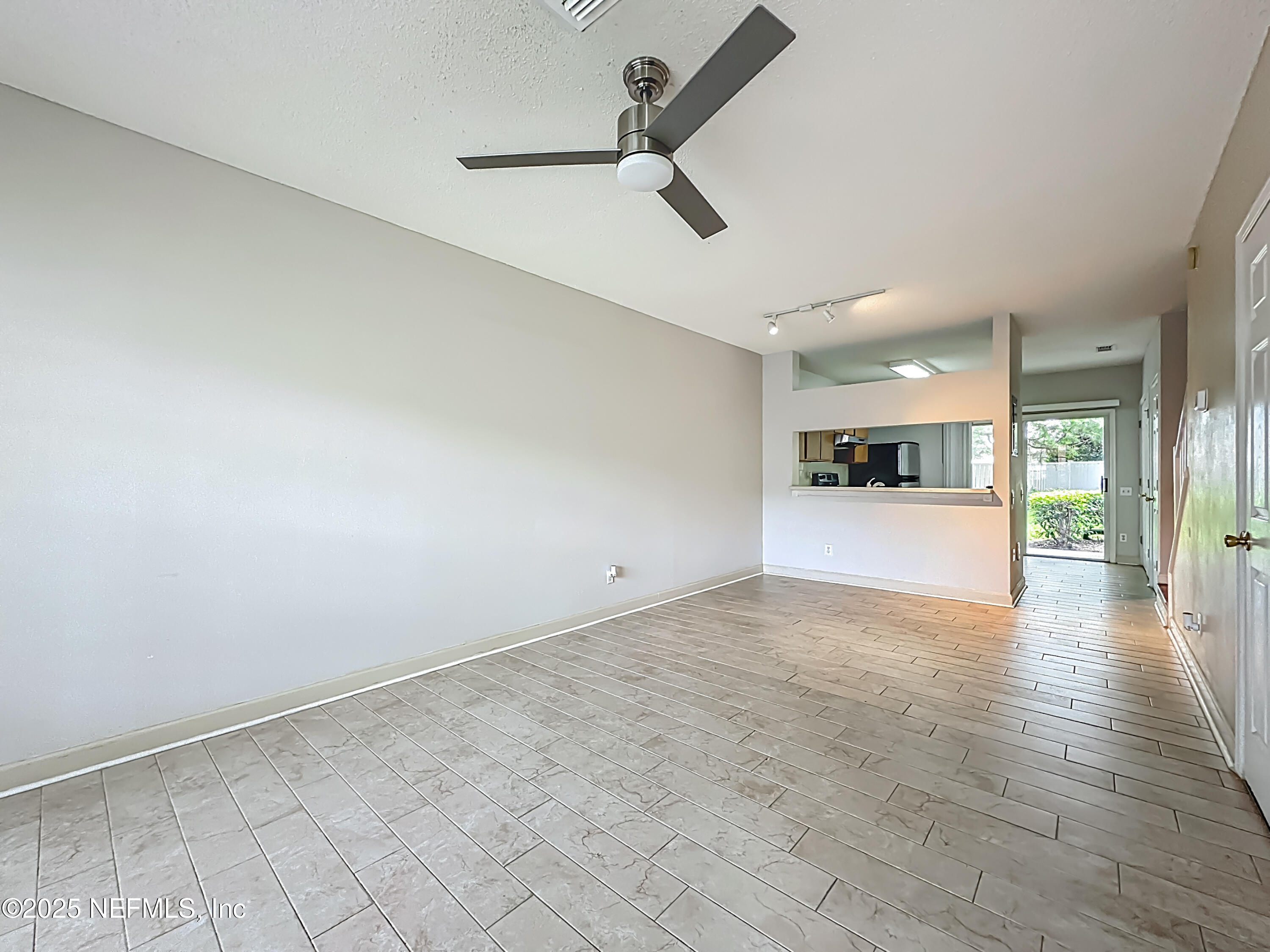12311 KENSINGTON LAKES Drive 104