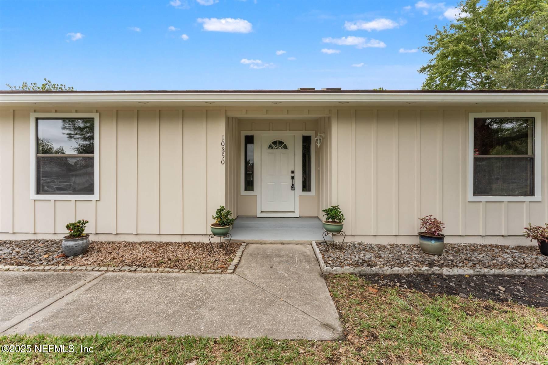 10850 MANDARIN STATION Drive W