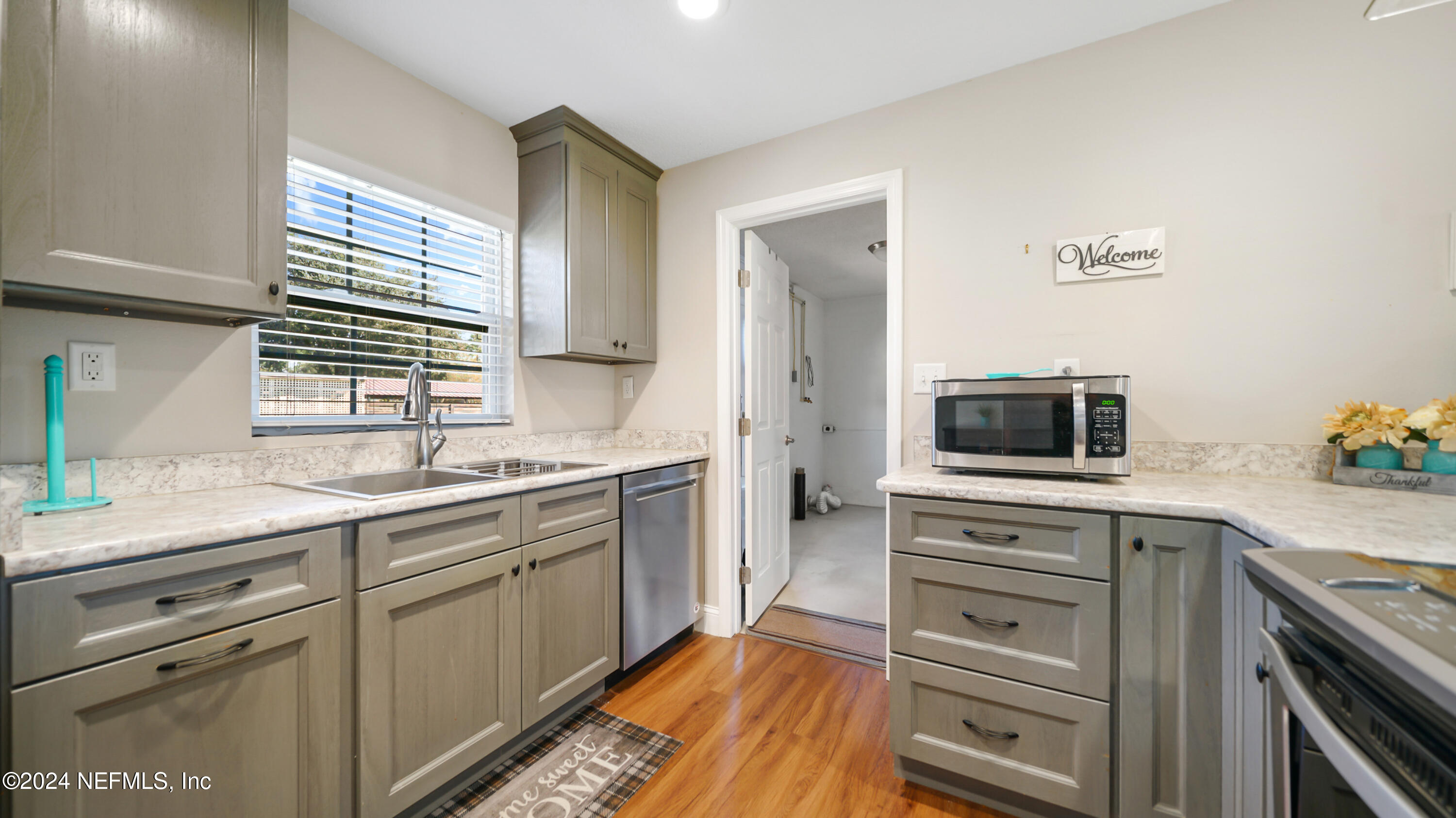 110 E RELLIM Drive