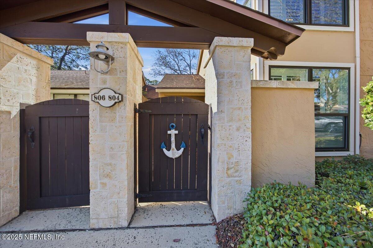 804 SANDPIPER Lane 804