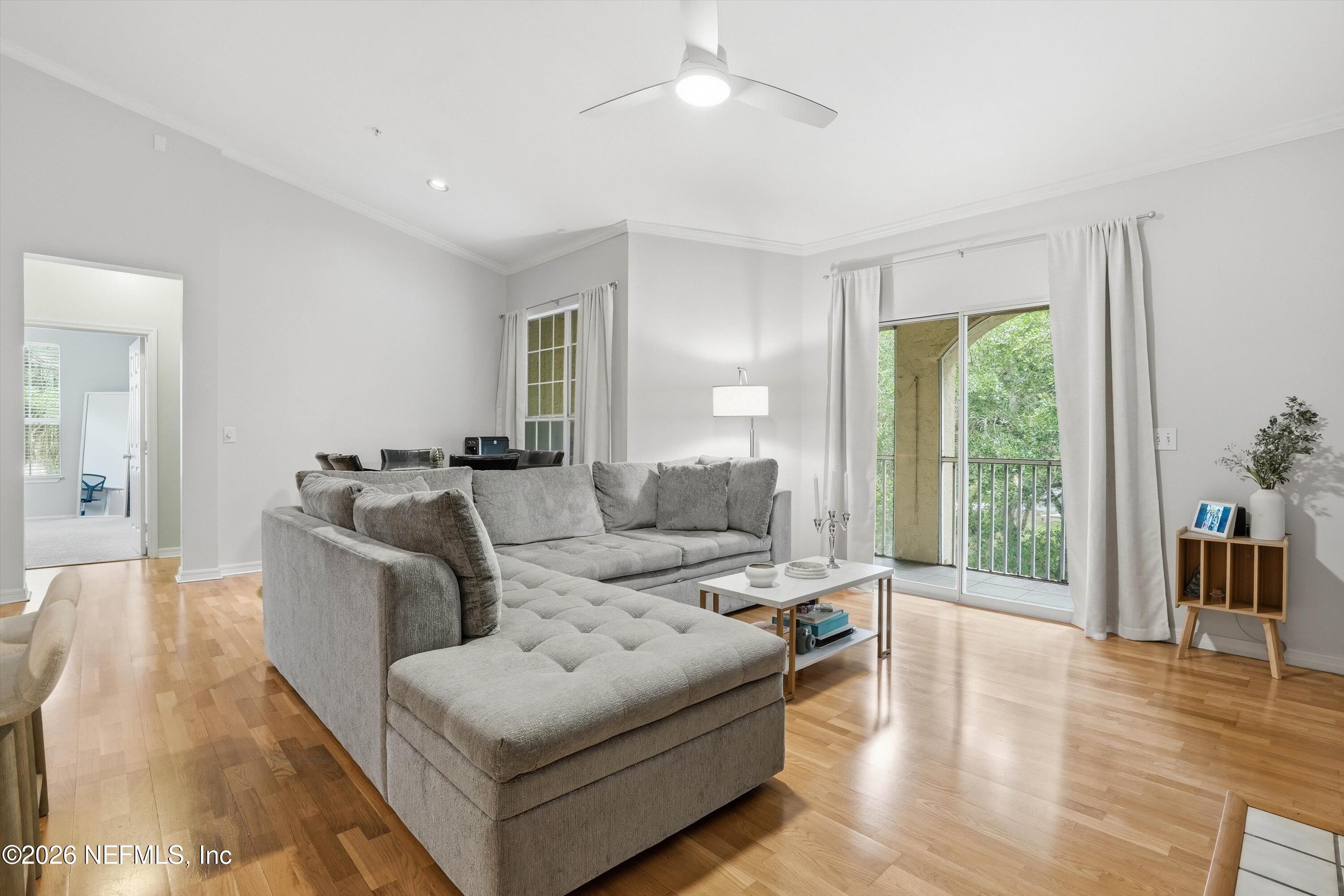 211 COLIMA Court 1133