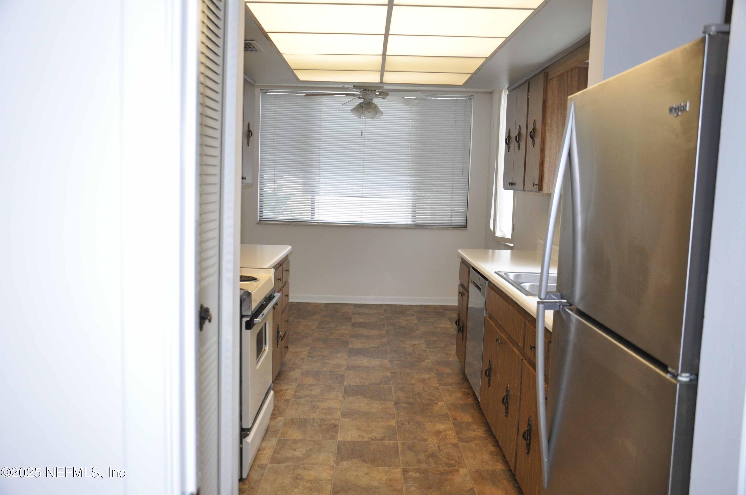 1820 SEVILLA Boulevard 211