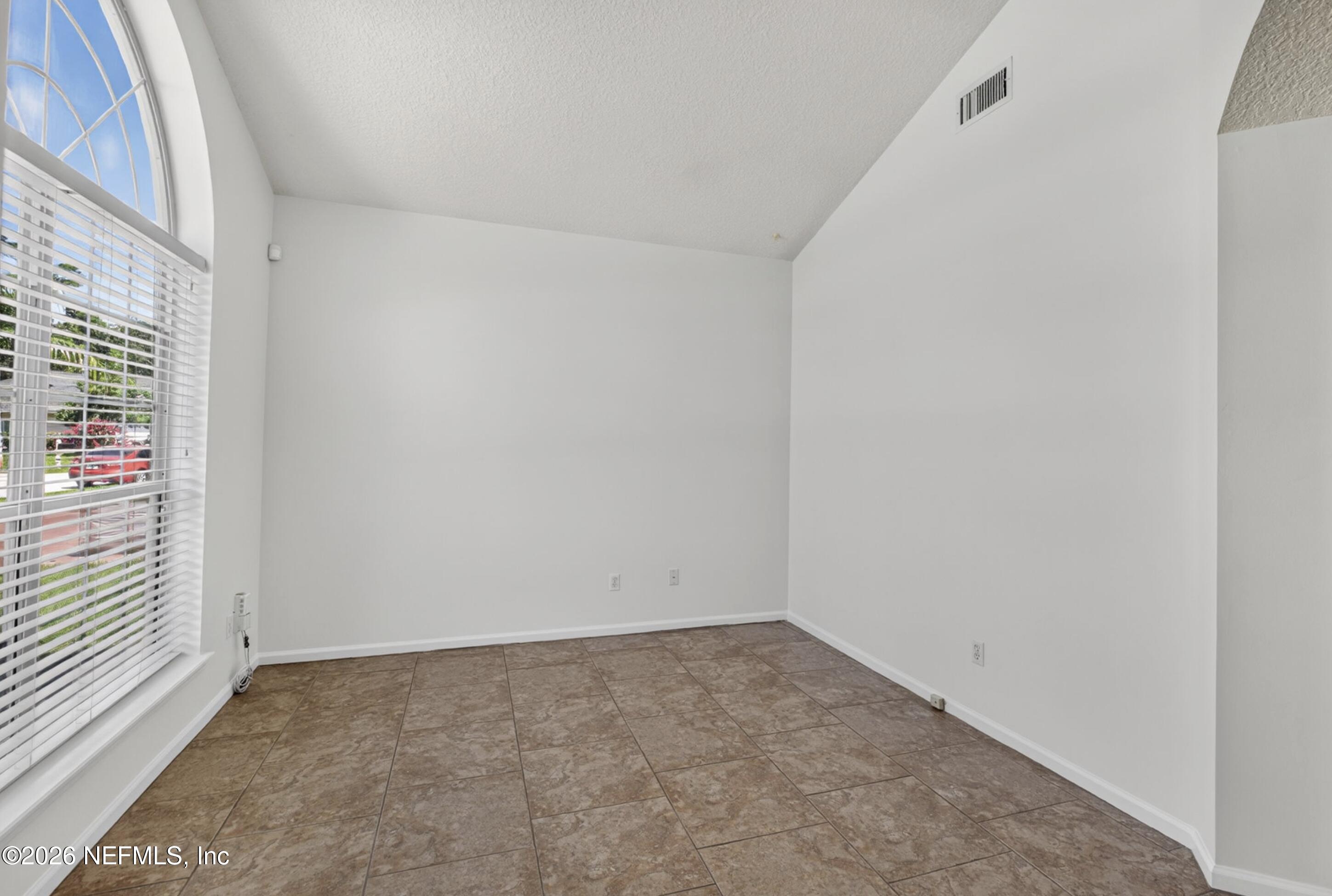 2283 LOOKOUT Landing