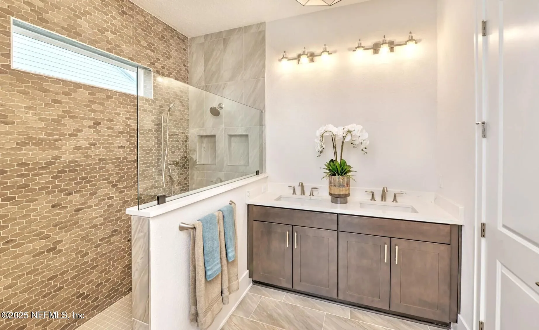 Fernandina Beach, Florida 32034, United States, 4 Bedrooms Bedrooms, ,4 BathroomsBathrooms,Residential,Active,239959