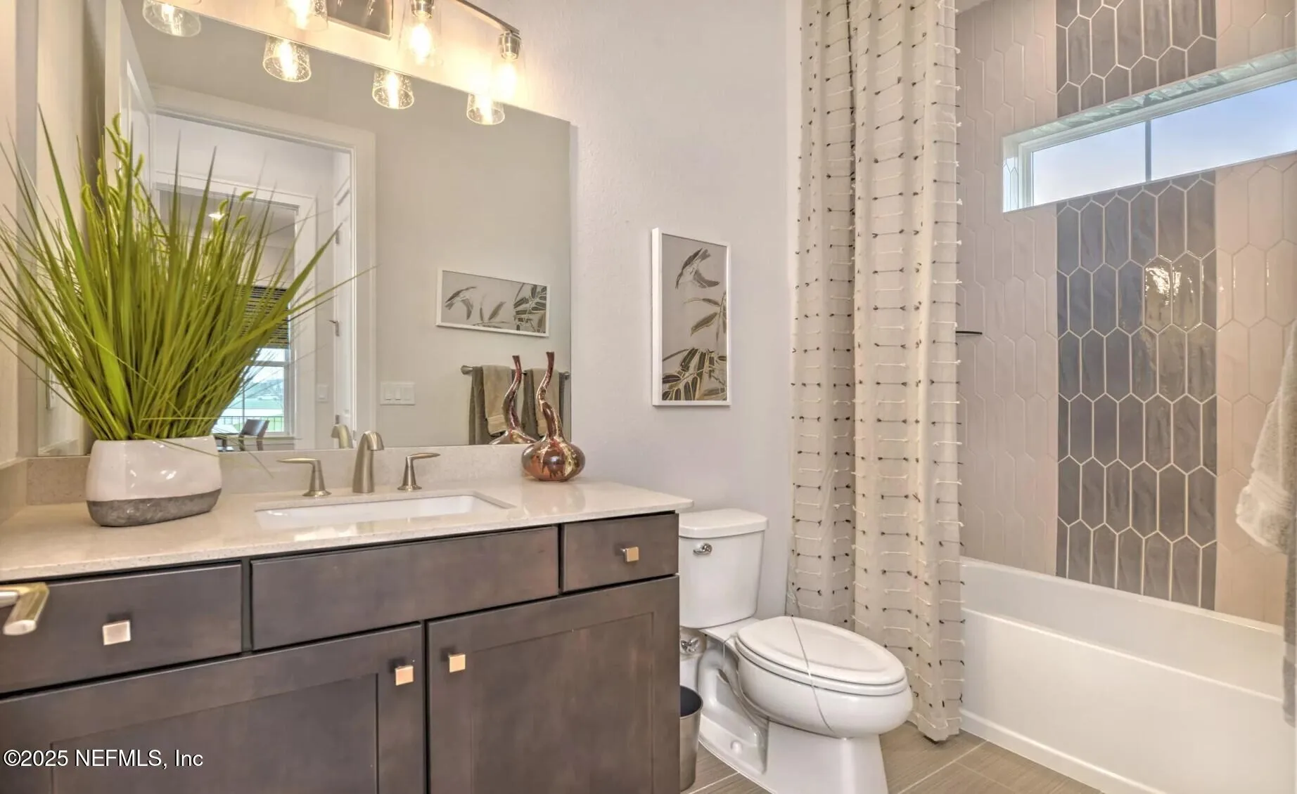 Fernandina Beach, Florida 32034, United States, 4 Bedrooms Bedrooms, ,4 BathroomsBathrooms,Residential,Active,239959