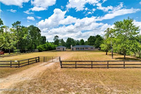 A home in Middleburg