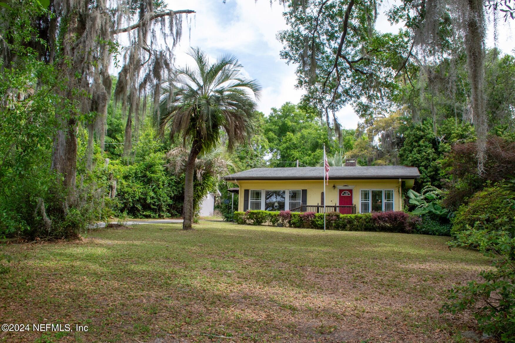 Keystone Heights, FL home for sale located at 7838 State Road 21, Keystone Heights, FL 32656