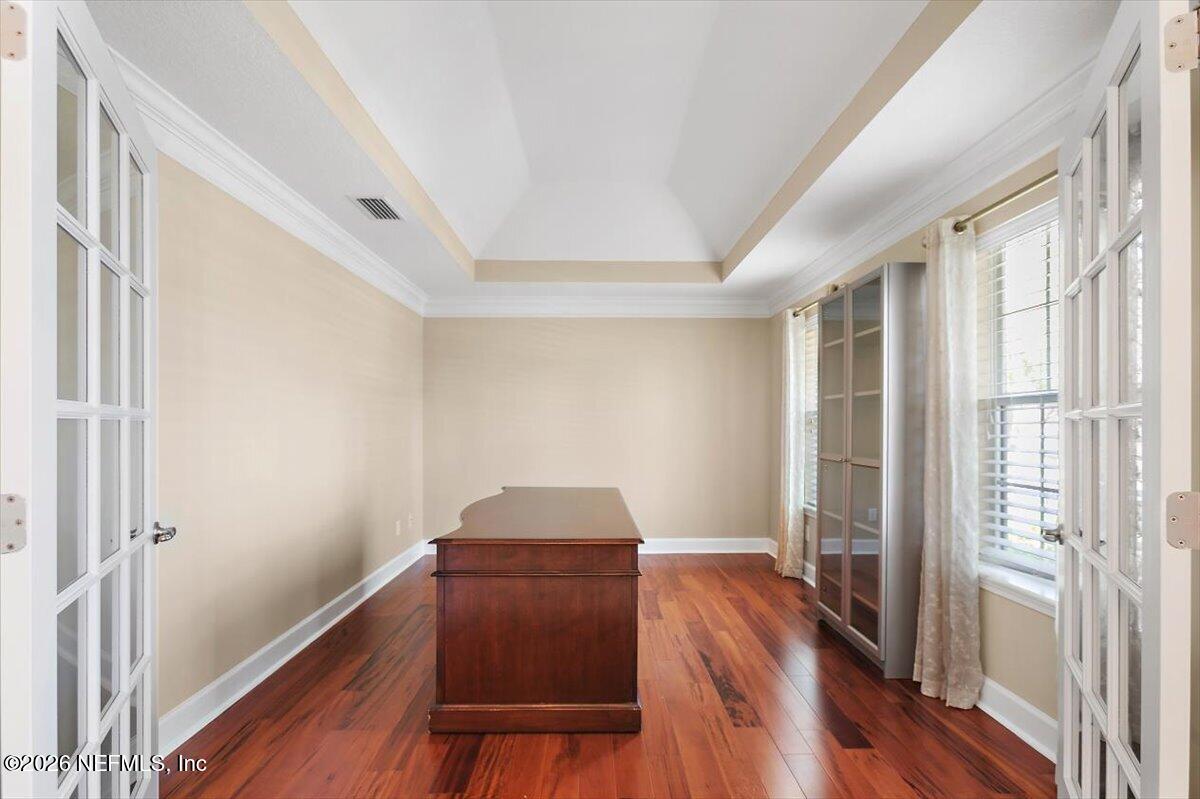 1884 PARADISE MOORINGS Boulevard