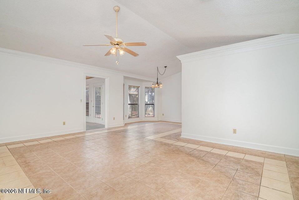 790 HICKORY HILL Drive