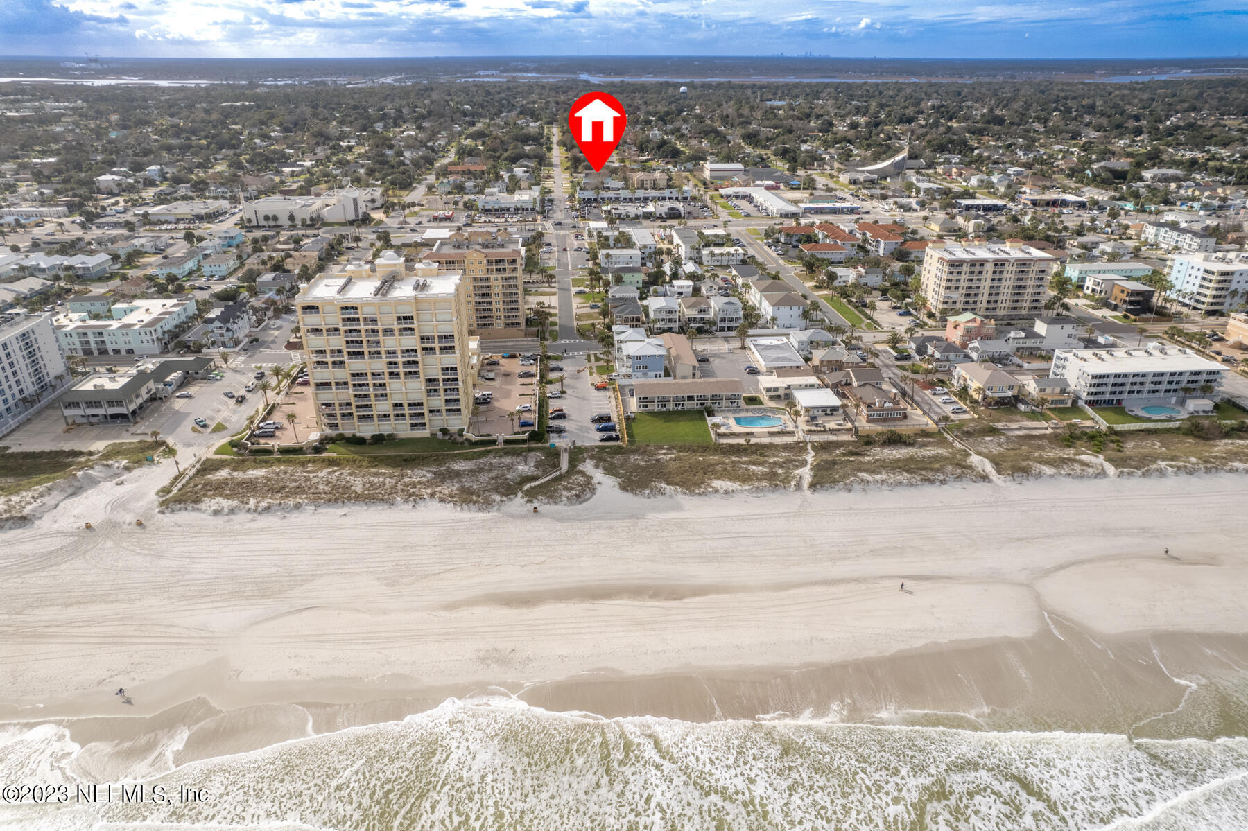 Jacksonville Beach, FL home for sale located at 423 9TH Avenue N 3, Jacksonville Beach, FL 32250