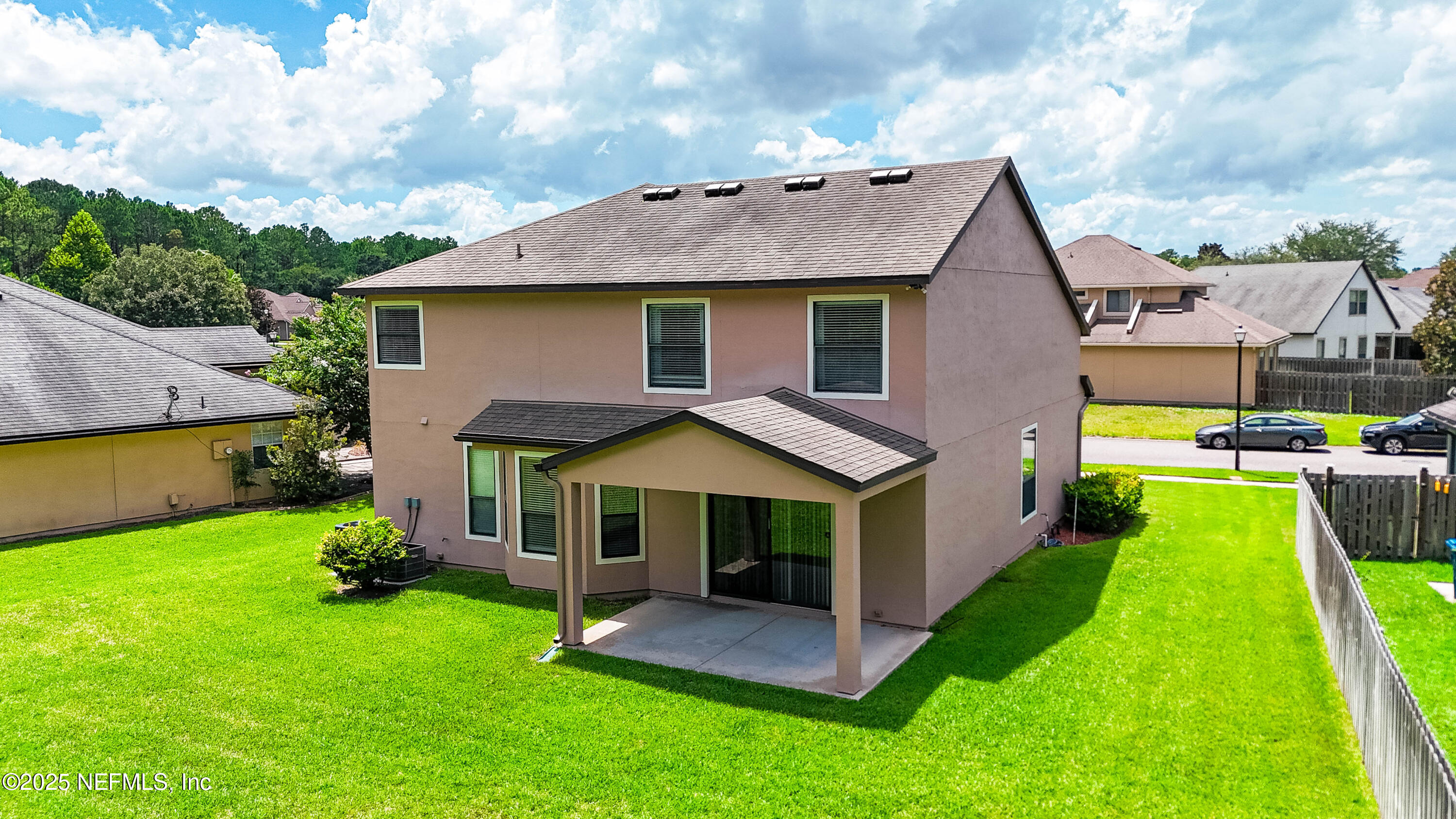 3853 VICTORIA LAKES Drive E