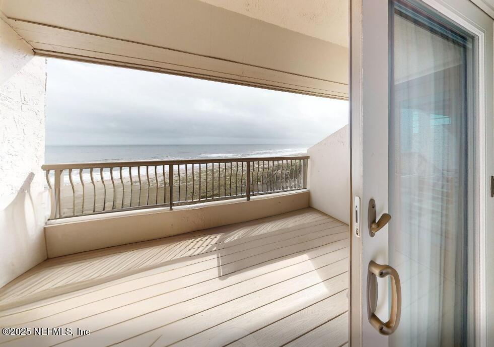 249 SANDCASTLES Court