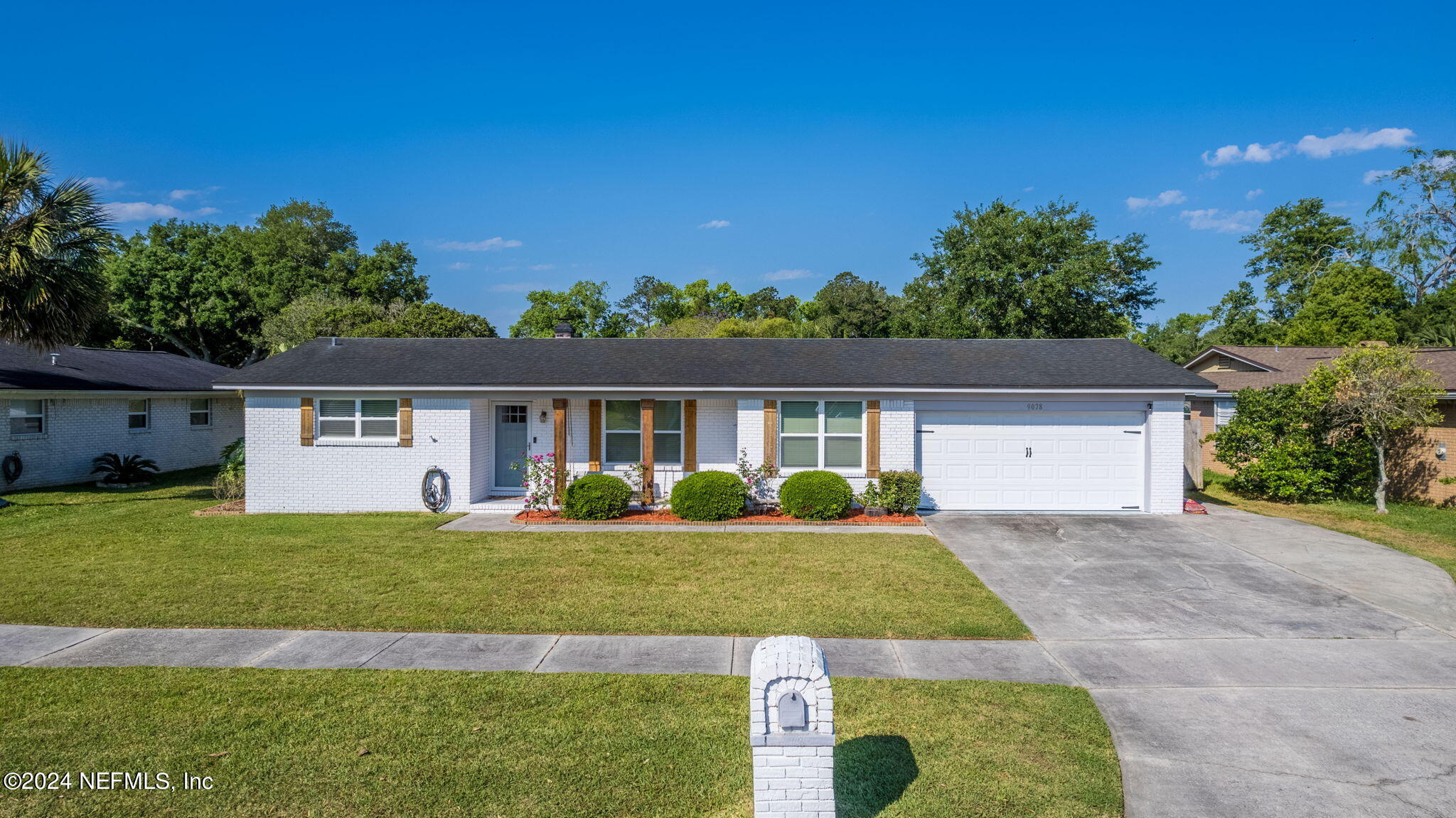 Jacksonville, FL home for sale located at 9078 Warwickshire Road, Jacksonville, FL 32257