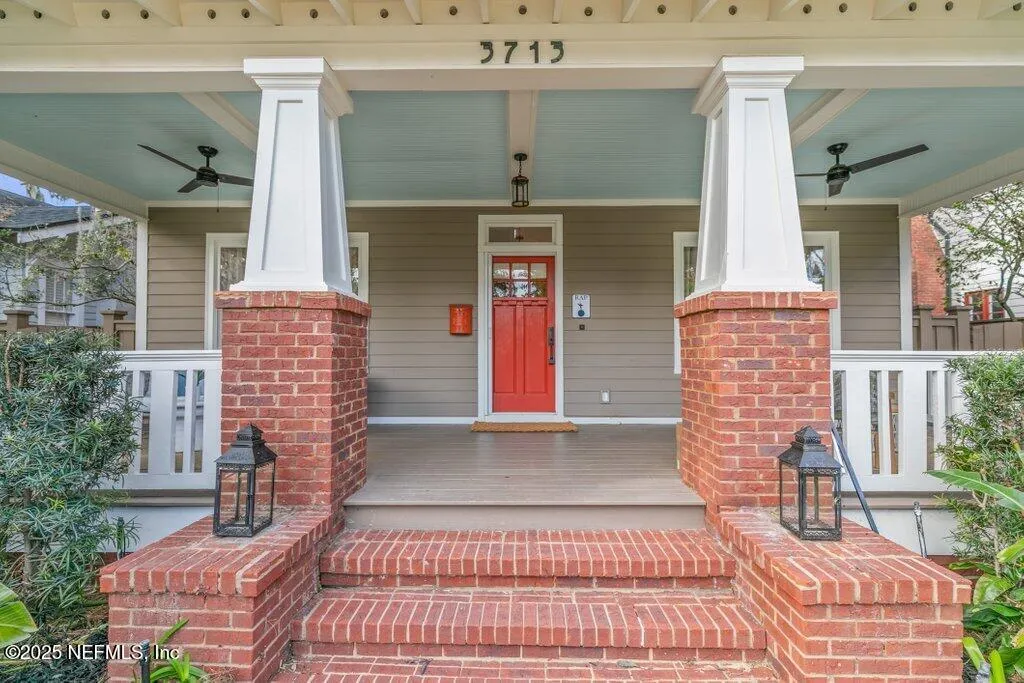 Jacksonville, Florida 32205, United States, 4 Bedrooms Bedrooms, ,3 BathroomsBathrooms,Residential,Pending,12734