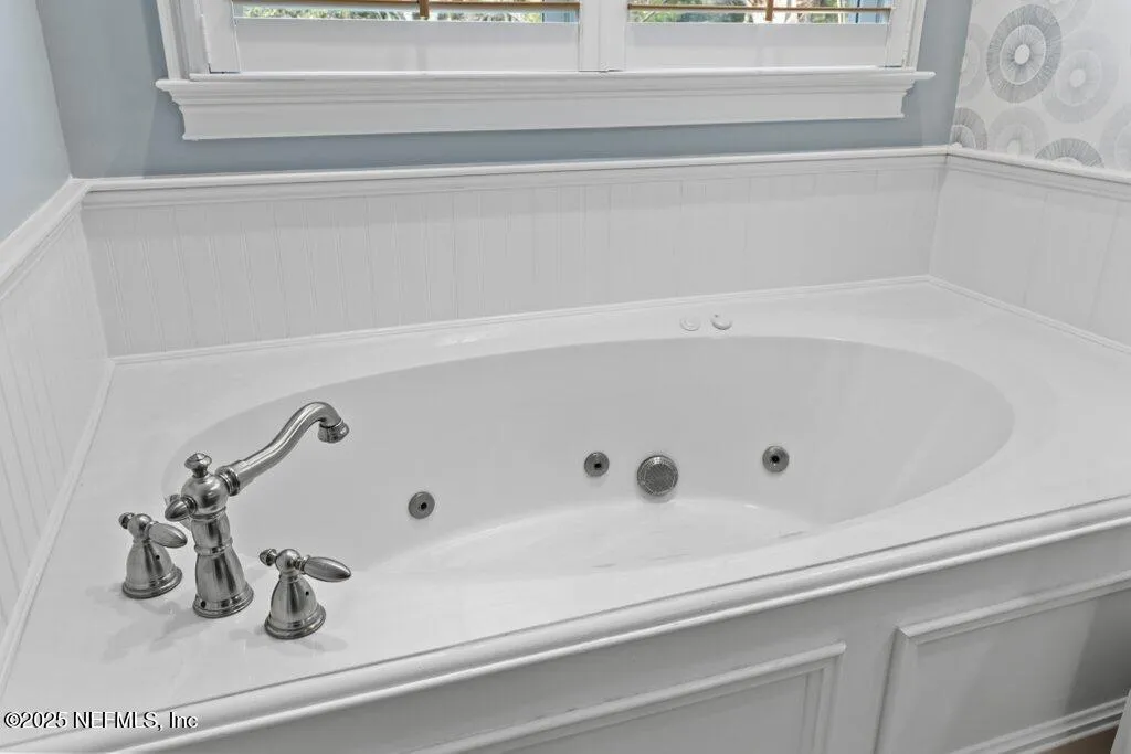 Jacksonville, Florida 32205, United States, 4 Bedrooms Bedrooms, ,3 BathroomsBathrooms,Residential,Pending,12734