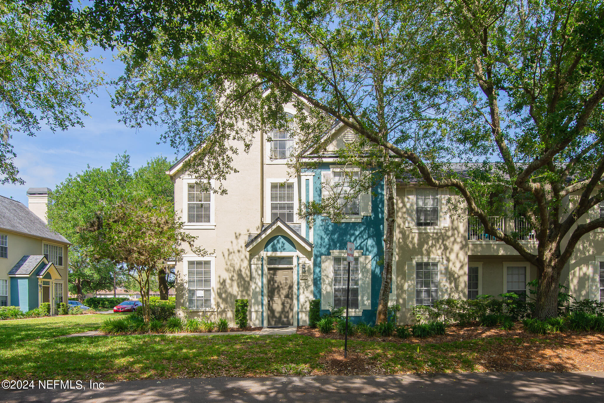 Jacksonville, FL home for sale located at 13703 Richmond Park Drive N Unit 1603, Jacksonville, FL 32224